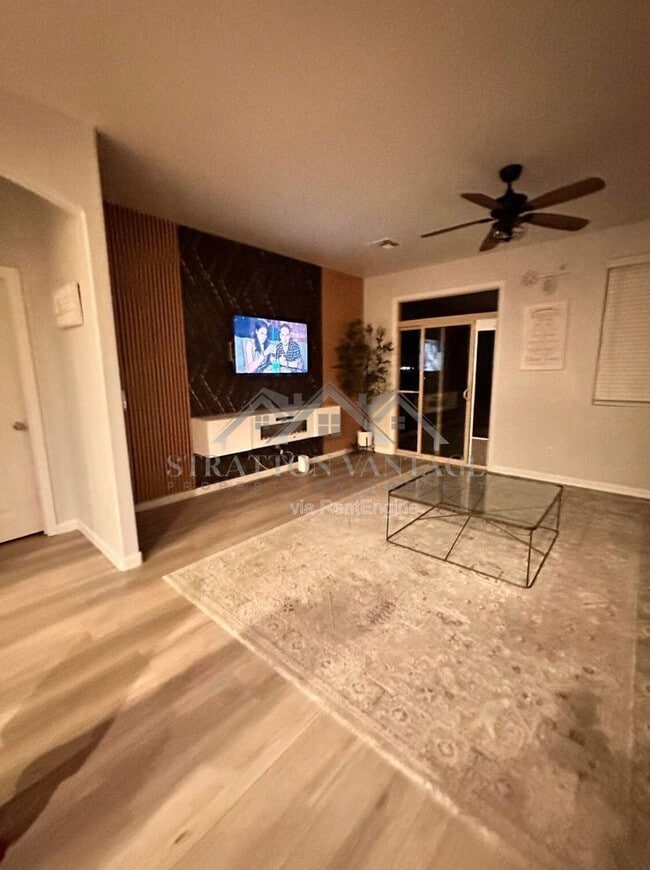 Photo - 1036 S 177th Dr