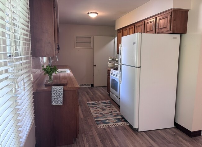 Photo - 14339 Plank Rd