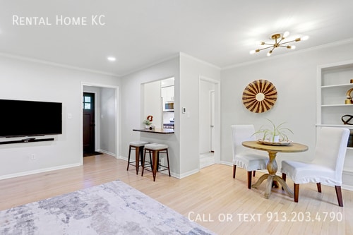 Photo - 5906 W 75th Terrace