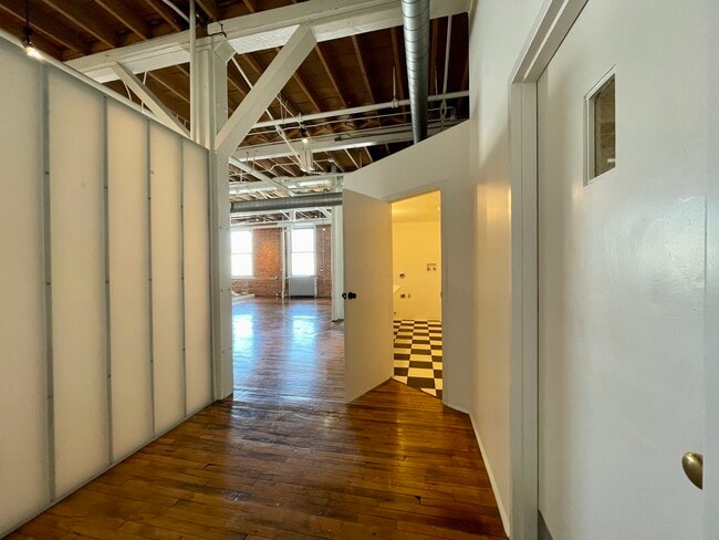 Photo - 1800 Central St Unidad 202