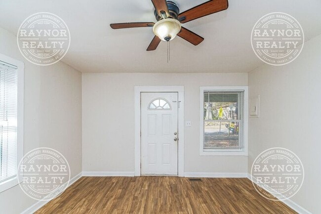 Photo - 117 S Briggs Ave