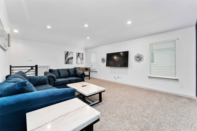 Building Photo - 12812 Barnsbury Ln