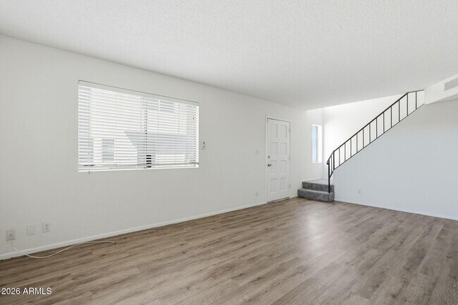 Photo - 1500 W Rio Salado Pkwy