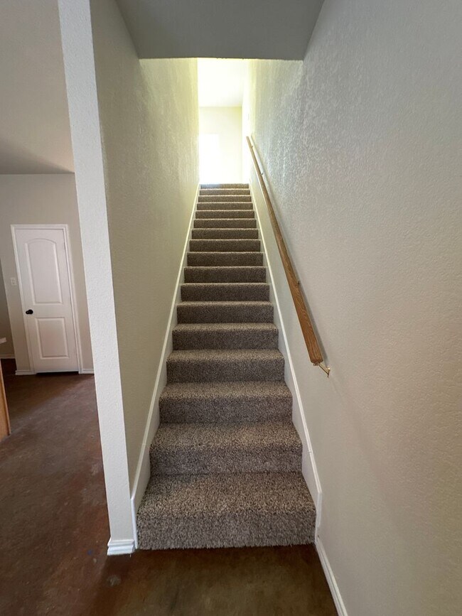 Photo - ELIZA8128-30 Unit 8130