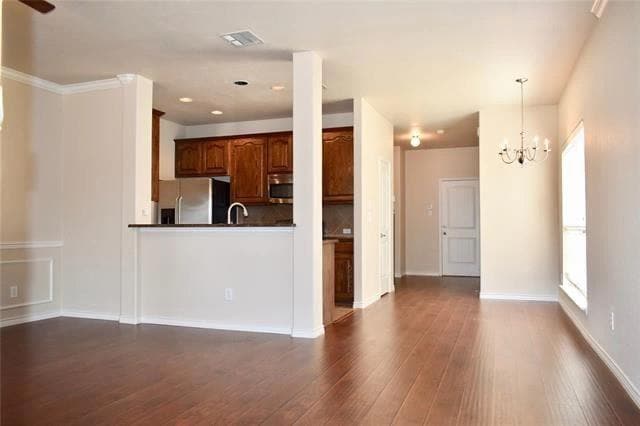 Photo - 5924 Round Up Ln