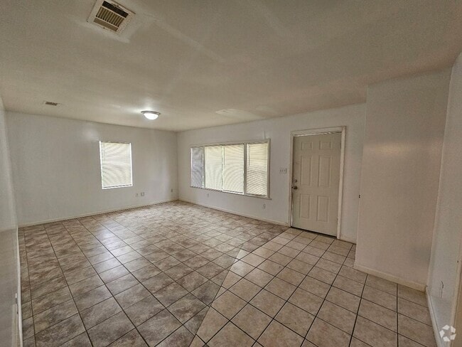 Building Photo - Gulfport 3 Bedroom Rental