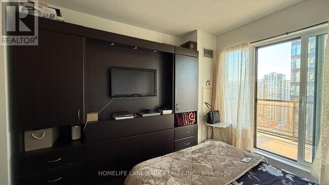 Photo - 385 Prince of Wales Dr Unité 1812