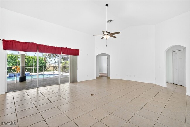 Photo - 2007 SW 43rd Terrace