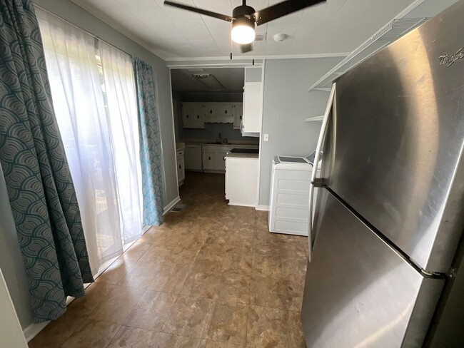 Photo - Adorable 3/1 in Marianna w/ Lawn Maintenance & Pest Control Included