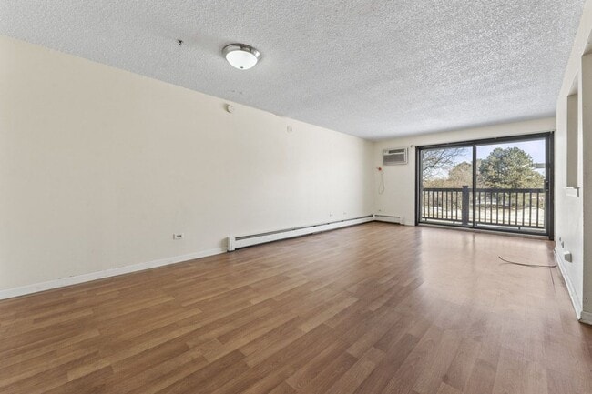 Photo - 225 N Gregory St Unit 225 Gregory St, #6, Aurora