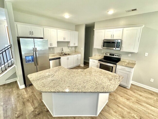 Photo - CrimsonwoodDrive112 Unit 1