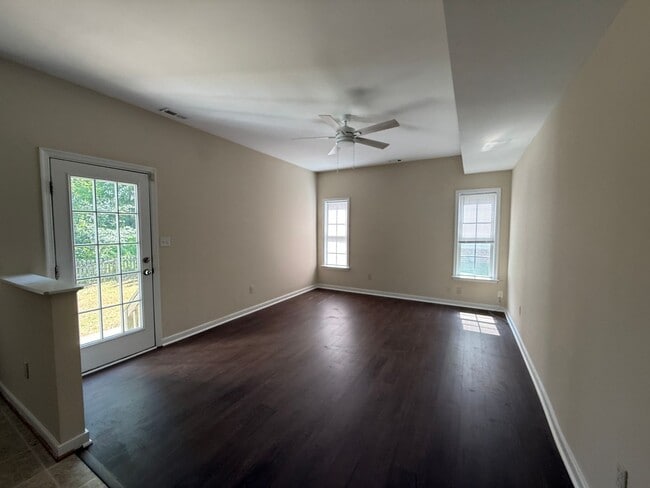 Photo - 10629 Sherwin Pl