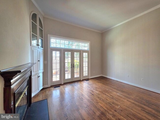 Building Photo - 117 Shooters Ct