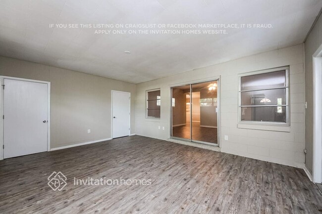 Photo - 1790 Viburnum Ln