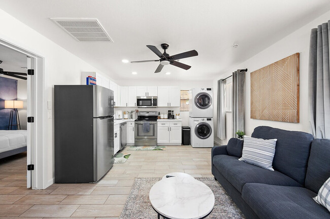 Photo - 2309 W Colter St Unit ID1244326P