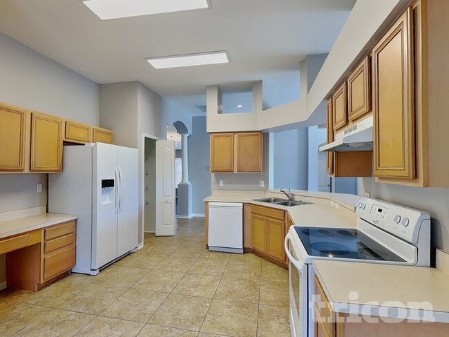 Photo - 1926 Sean Wood Cir