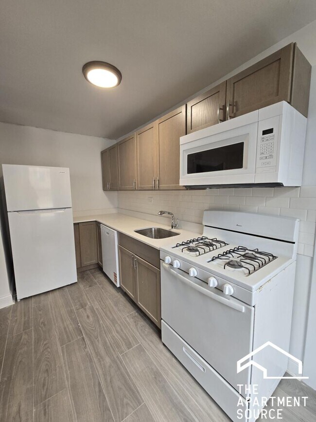 Photo - 4866 N Magnolia Ave Unit 405