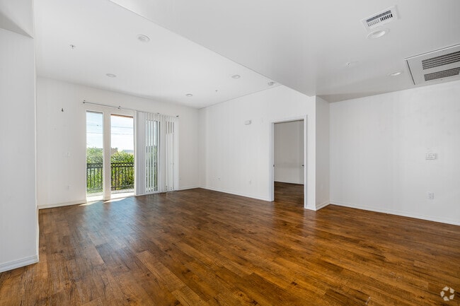 3BR, 2BA - 1,280SF - Living Room - Chadron Terrace Garden