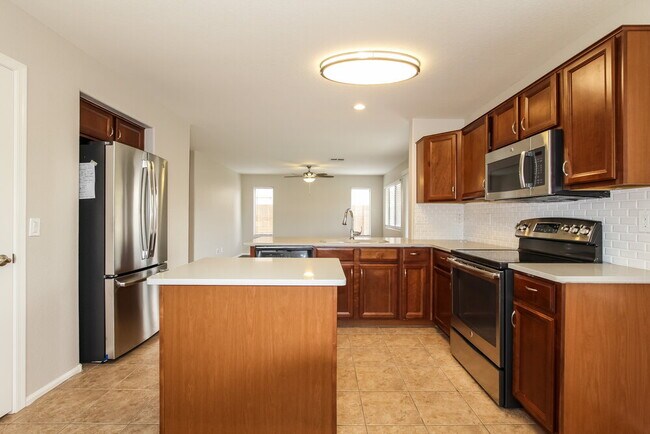 Photo - 5722 N 124th Ln