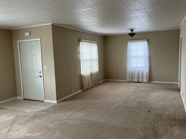 Photo - Sweet COZY ~ 3 Bedroom 1 Bath in the heart of Tahlequah