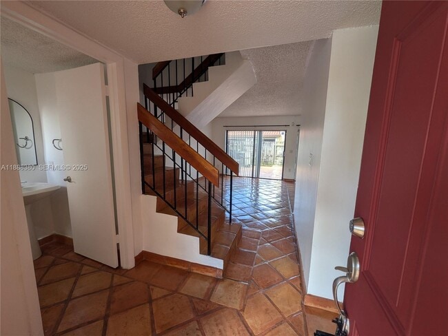 Photo - 3811 SW 82nd Ave