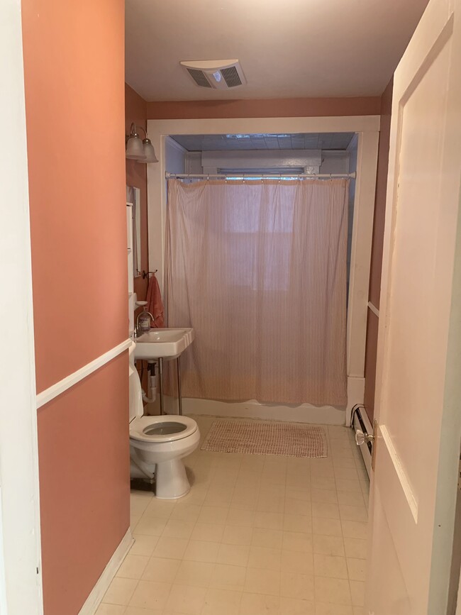 Photo - 434 Walnut St Unit 436