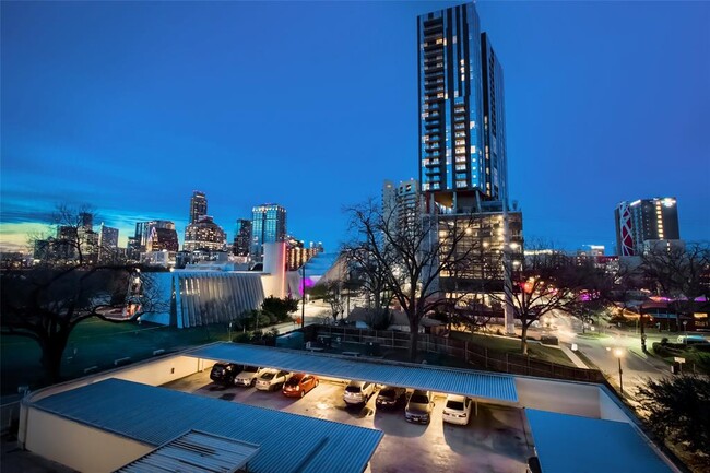 Photo - 54 Rainey St Unit 1109