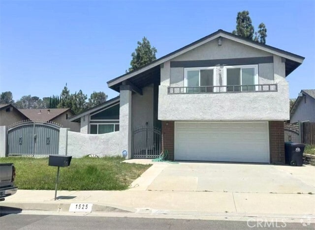 Building Photo - 1525 Meadow Glen Rd Rental