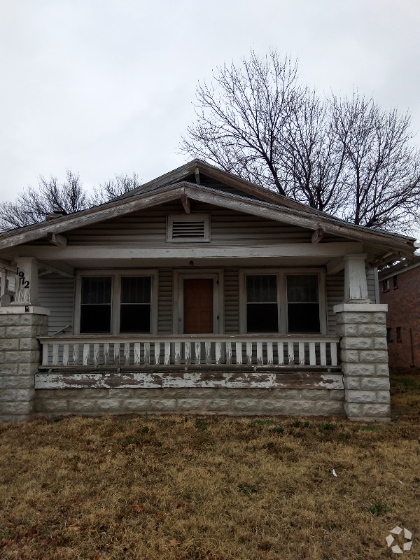 Building Photo - 1912 S Broadway Rental