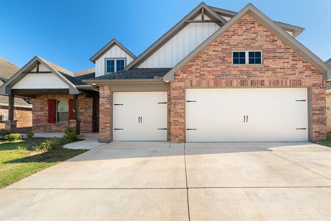 Photo - 800 Cassandra Ln