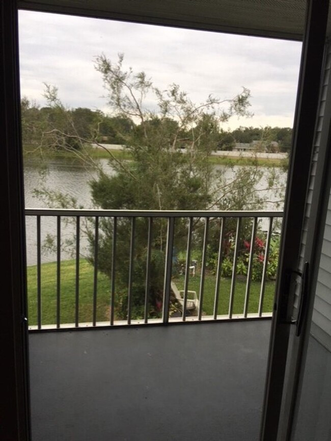 Building Photo - Beautiful View Great Location Rental