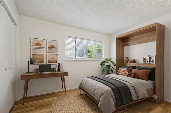 Photo - 2413 Leon St Unit 104
