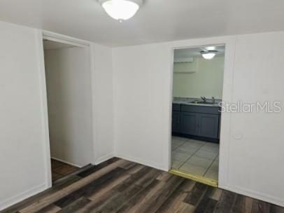 Photo - 420 1/2 15th Ave S