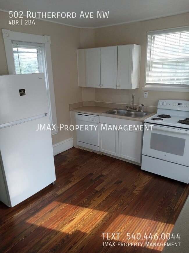 Photo - 502 Rutherford Ave NW