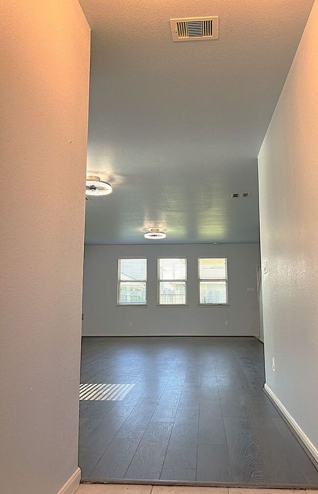 Photo - Spacious Four Bedroom Home Conveniently Located in Carpenters Landing