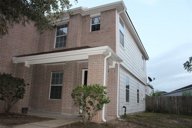 Photo - 8143 Sanders Forest Ct