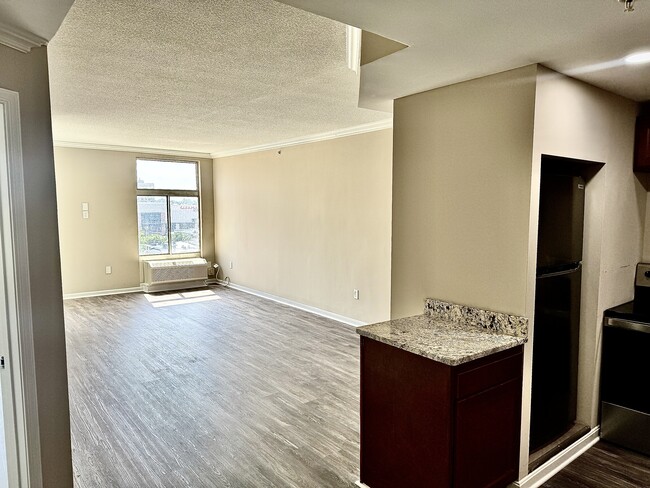 Building Photo - 28 Allegheny Ave Rental