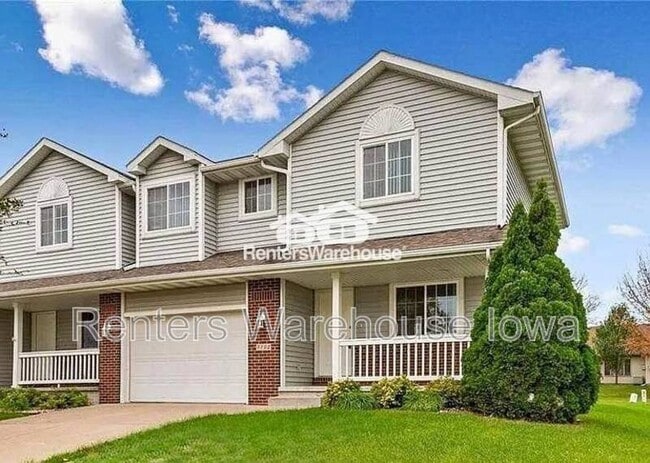 Building Photo - 3002 SE Grant St