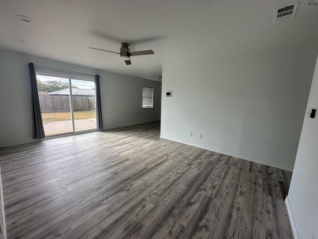 Photo - 3021 McGaha Ave