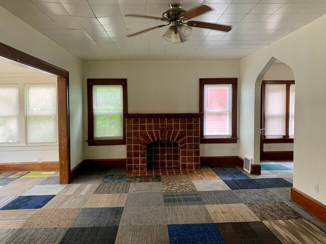 Photo - 1005-1013 13th St NE