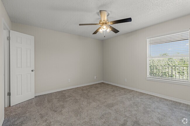 2B/2BA - 1100 sqft
