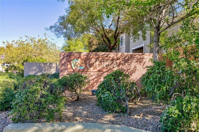 Building Photo - 905 Domnus Ln Unit 101 Rental