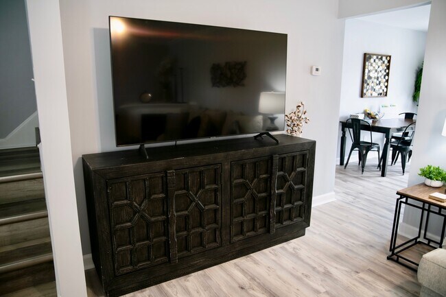 Photo - 979 Red Mile Rd