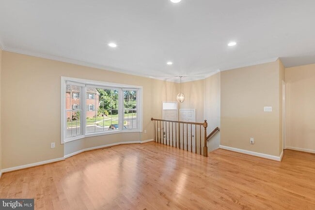 Photo - 6860 Williamsburg Pond Ct