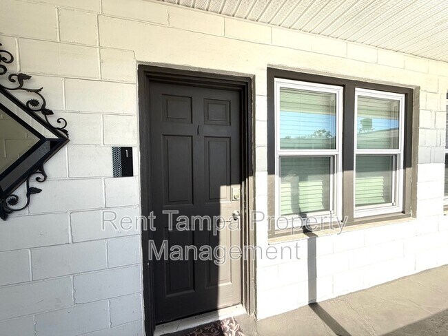 Building Photo - 14 21st St N