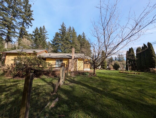 Photo - Charming 2 Bed Rental w Bonus Space & Loft! Available Now!
