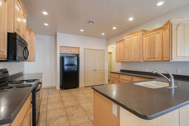 Photo - 3 Bedroom Plus Office in The Knolls at Little Valley