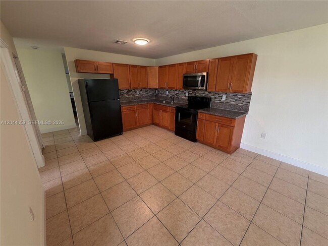 10530 SW 183rd St Unit 2