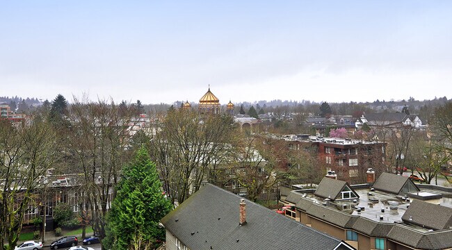 Photo - Hollyburn Court Unit 01008