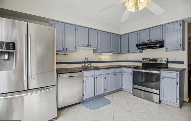 Photo - 5205 Cannes Ct